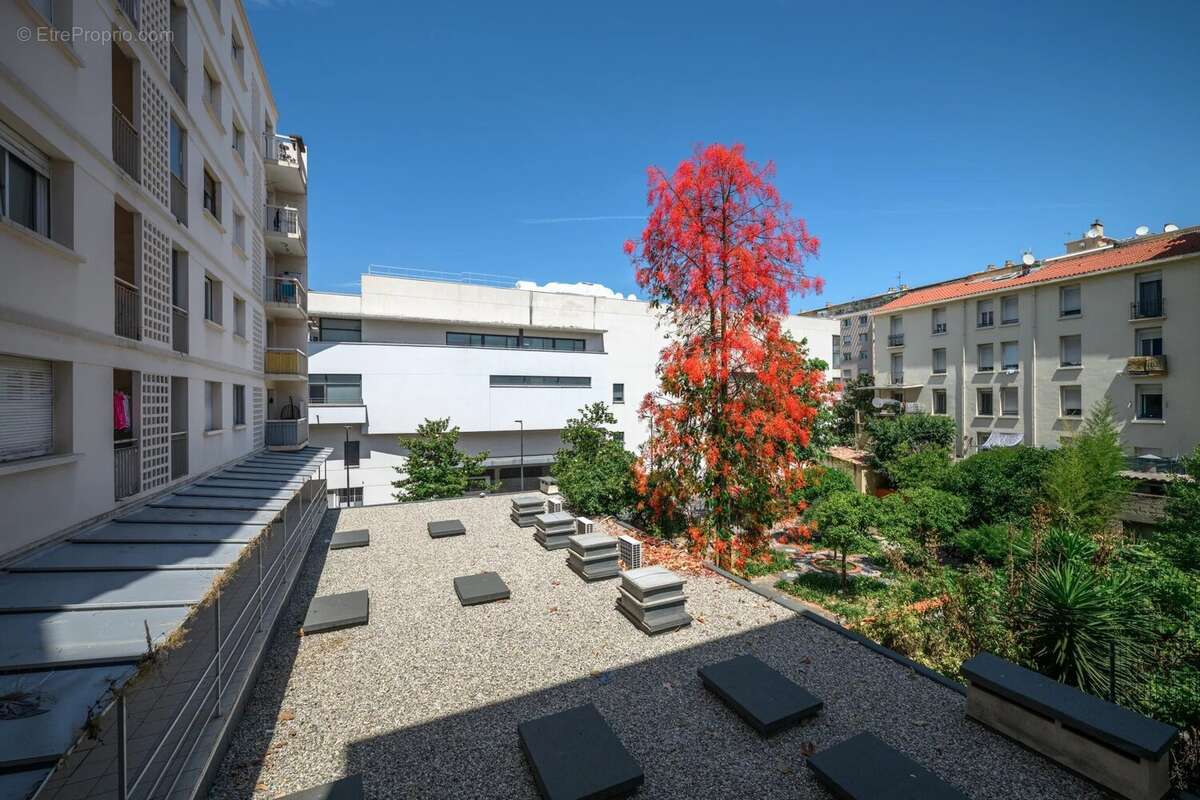 Antibes - 3 pieces - avec balcon et parking - photo 12