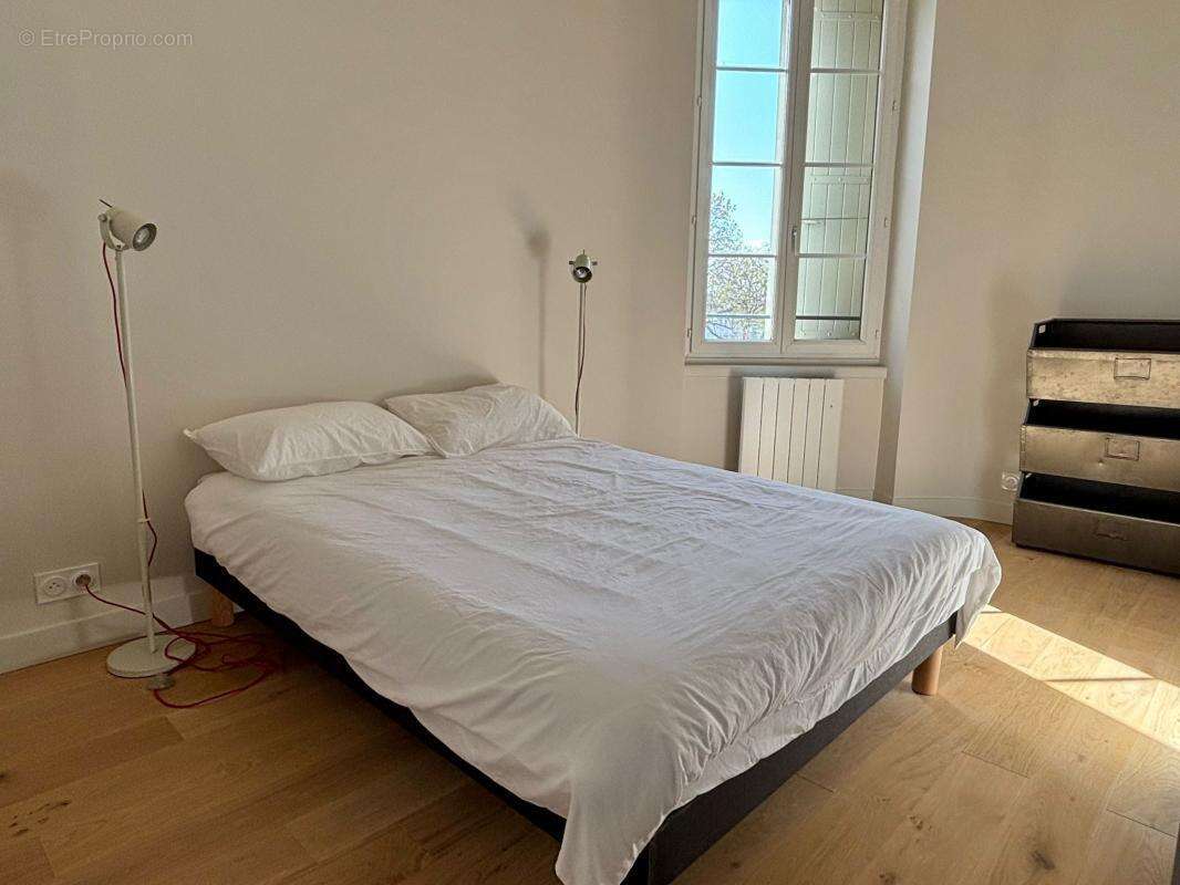 Maison À Vendre au cœur du centre-ville de Saint-Georges-d’Oléron - photo 10