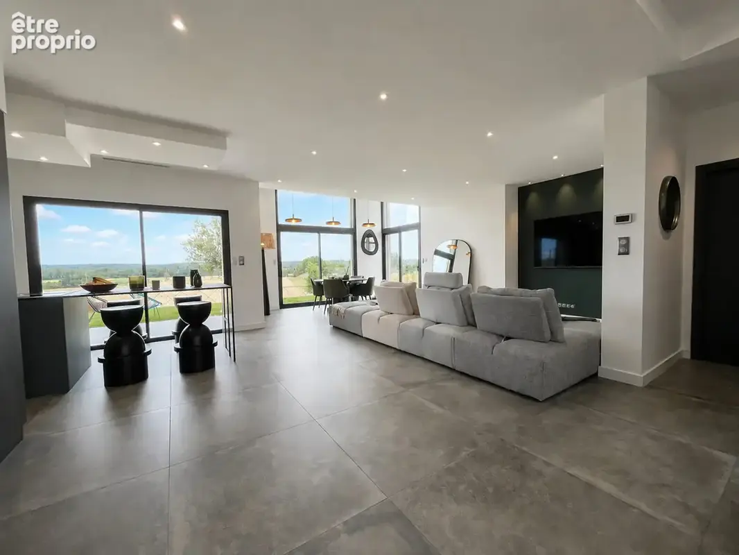 Maison 5 pièces 140 m² à vendre à Villeneuve-Les-Bouloc (31620) - photo 3