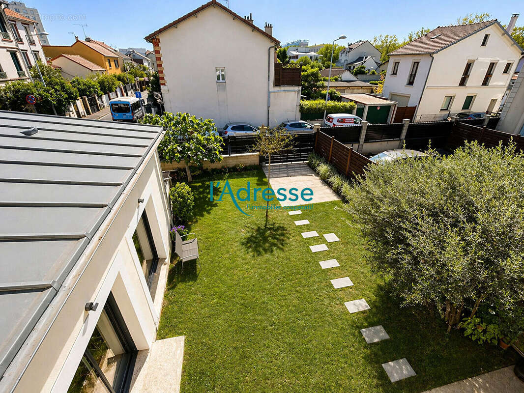 Maison à NANTERRE