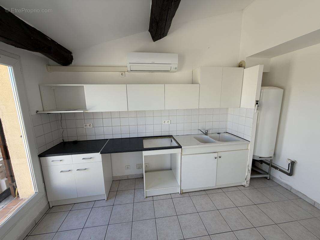 Appartement à THEZAN-DES-CORBIERES