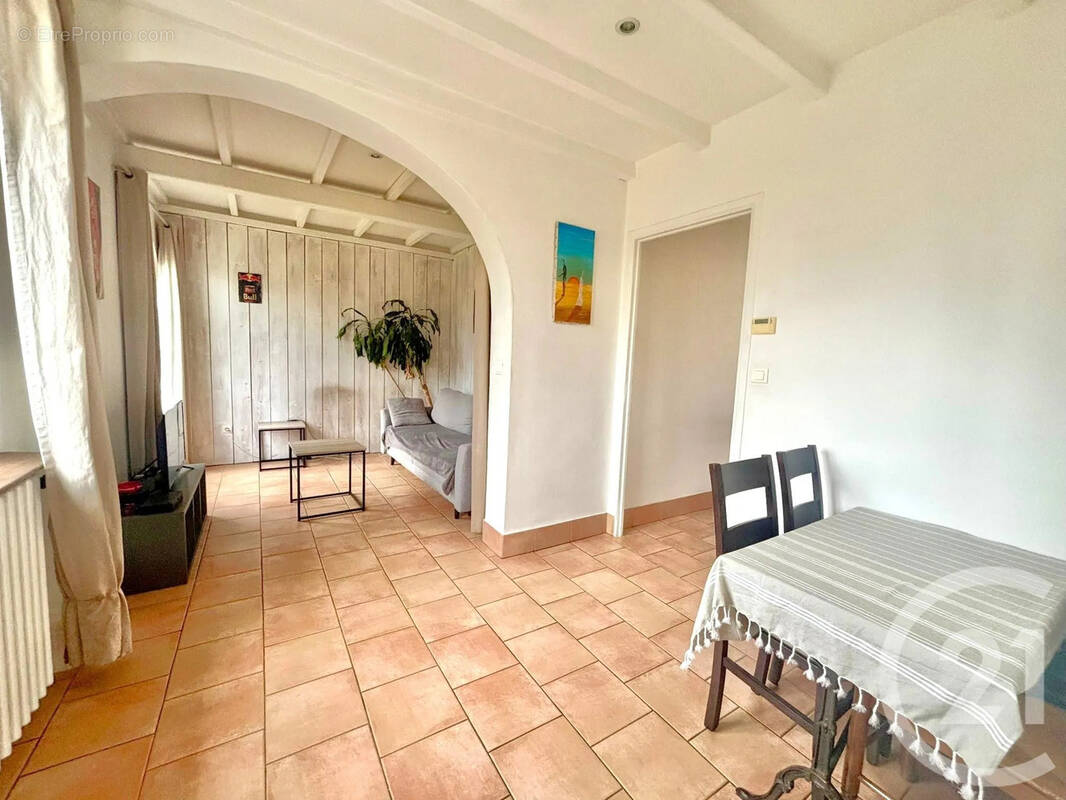 Appartement à LE CANNET