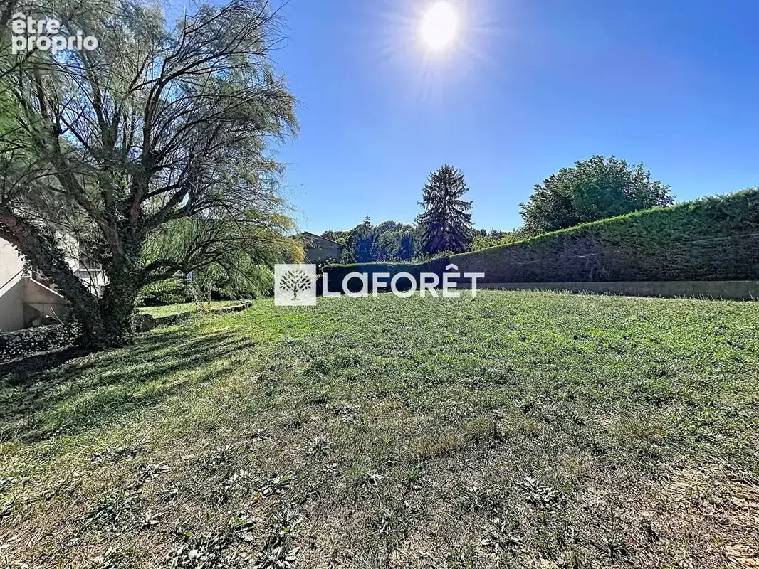 Tènement foncier de 1 706 m² ? potentiel de division - photo 4