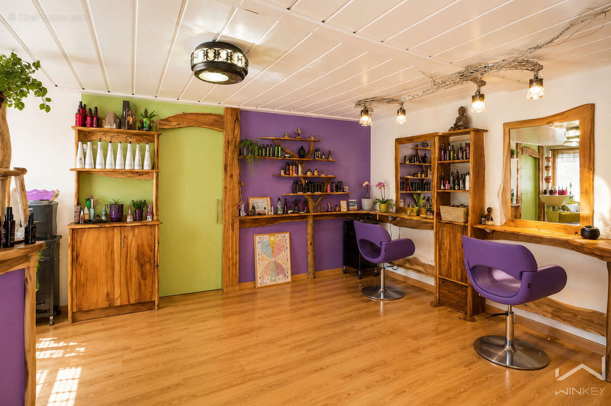 EXCLUSIVITÉ : Salon de coiffure clé en main 70 m2 . Belle opportunité de reprise - photo 3