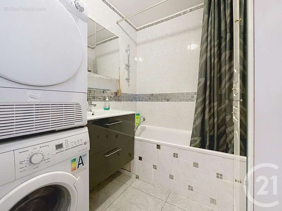 Appartement à MOISSY-CRAMAYEL