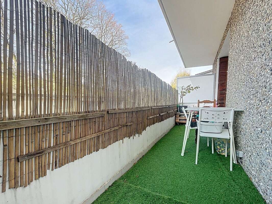 Appartement à LE PONT-DE-CLAIX