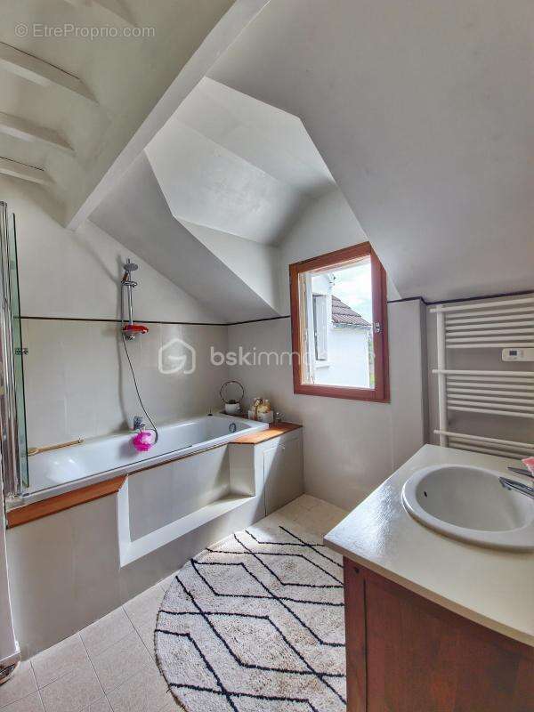 Maison à DAMMARTIN-EN-GOELE