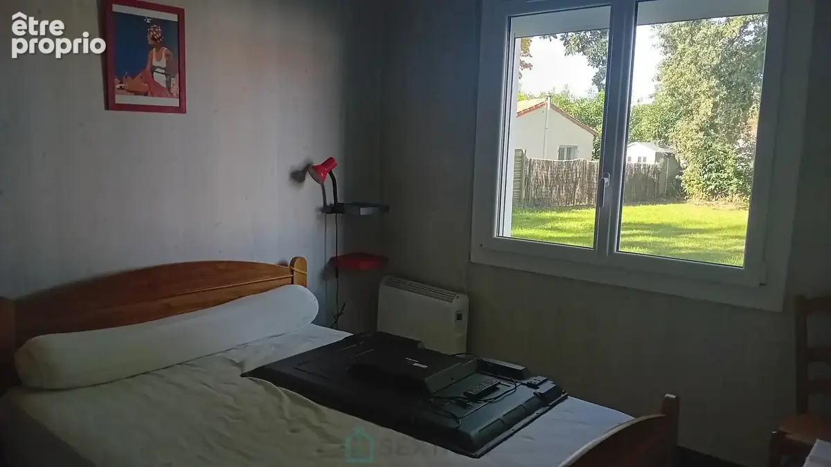 Petite maison sur grand terrain constructible à Saint Palais sur Mer - photo 10