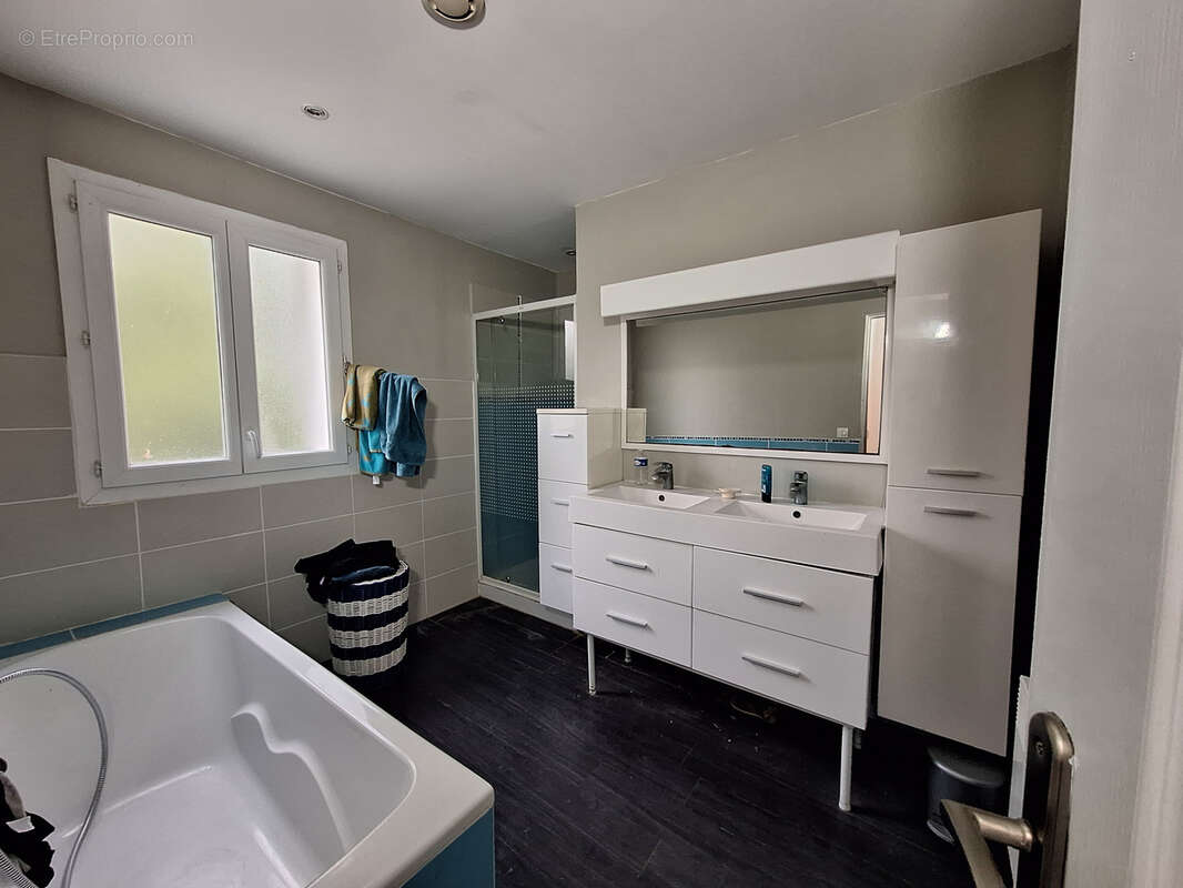 Maison à LA CROIX-BLANCHE