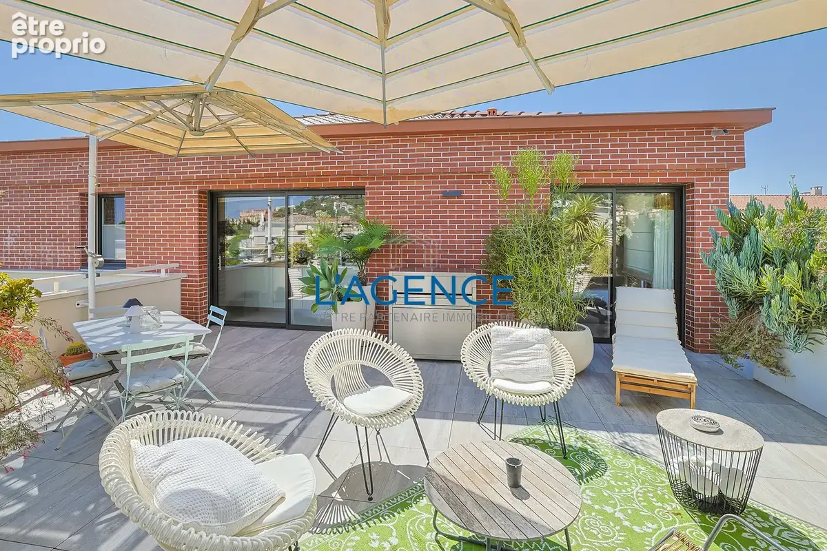 Appartement 'toit terrasse ' dans une résidence de standing avec une terrasse de 66m2 et deux garages - photo 13