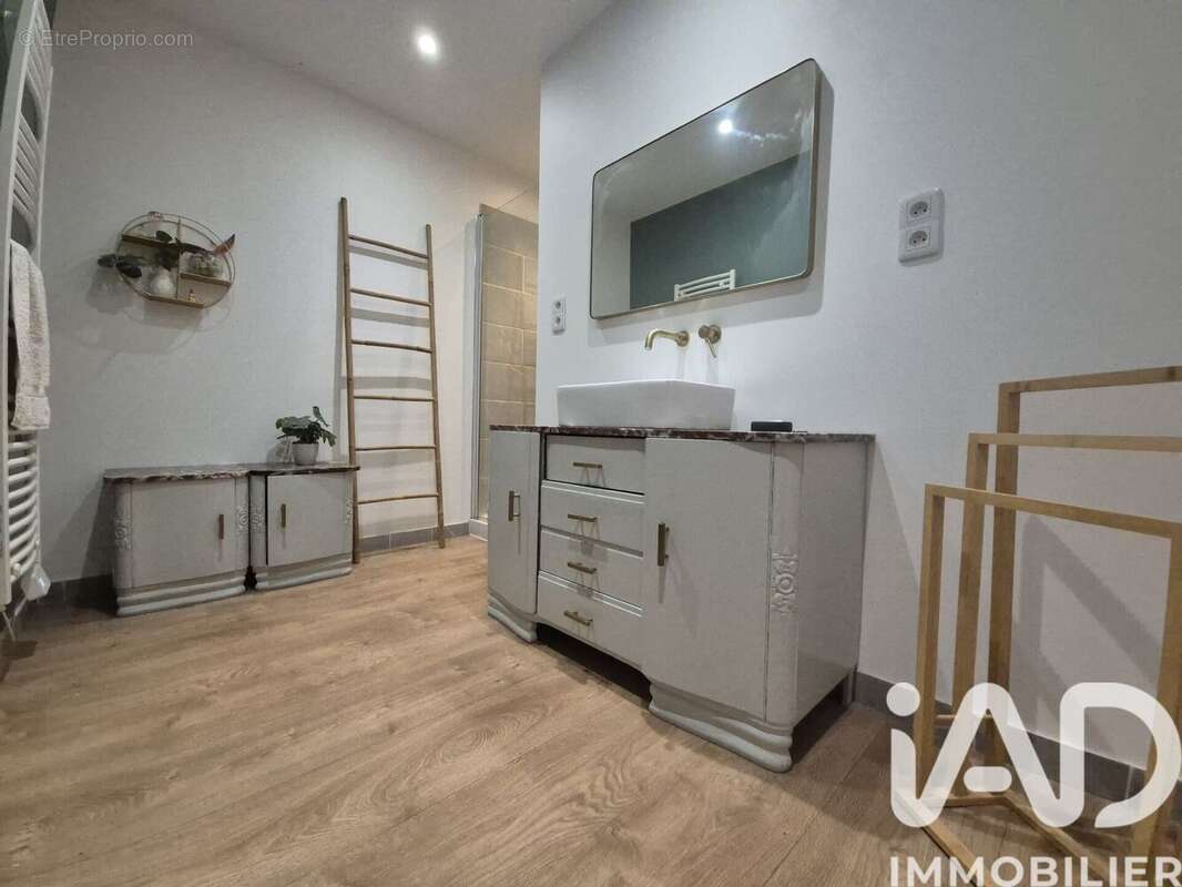 Maison 150 m² à Vannes-Le-Chatel  - photo 9