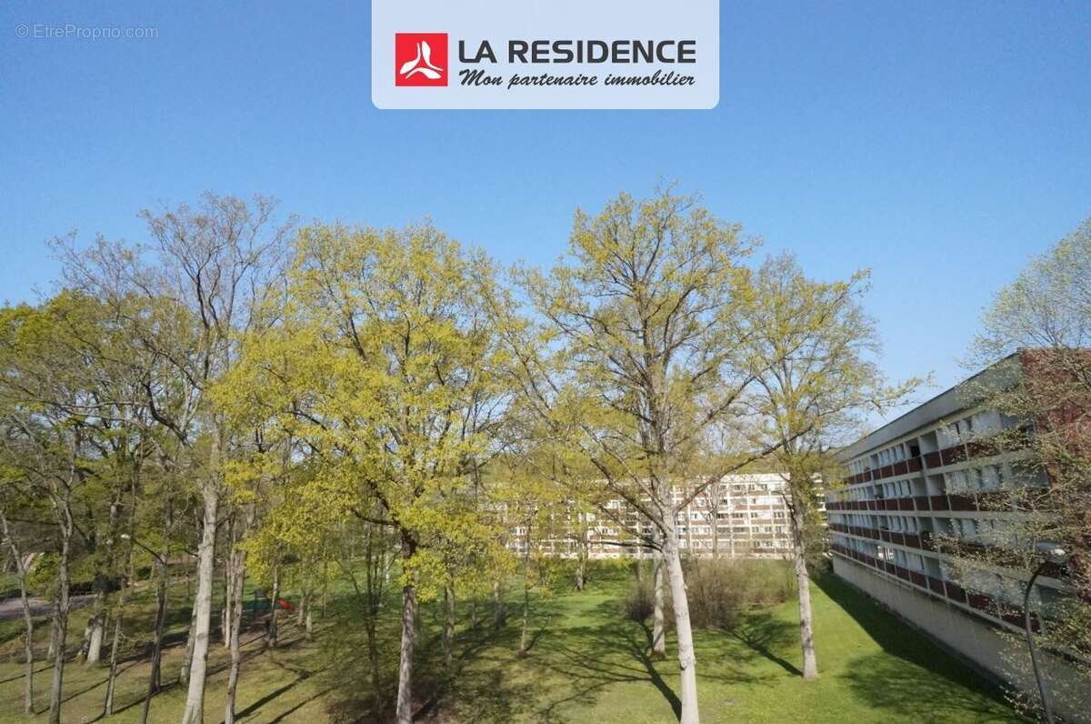 Appartement à VERNEUIL-SUR-SEINE