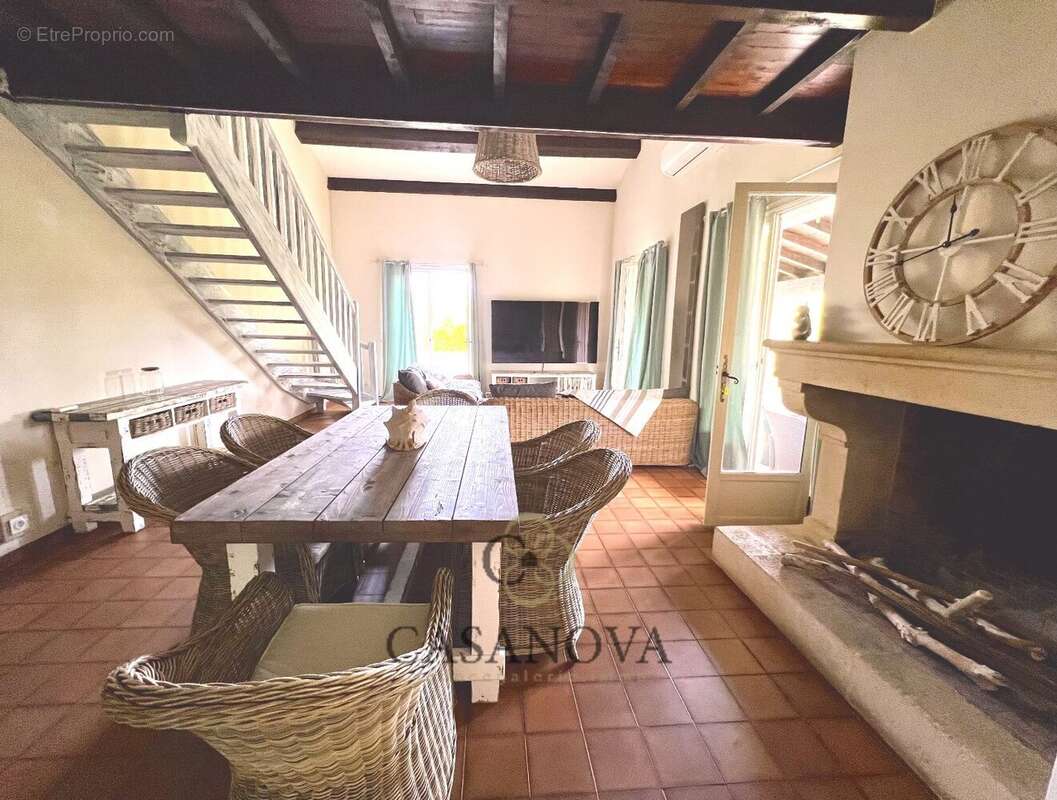 Propriété de charme à Poujols  165 m² habitables, piscine, grand terrain et vue nature près du lac du Salagou - photo 9