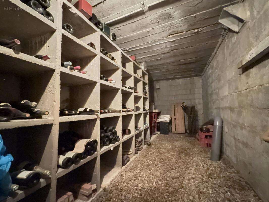 Maison à BRETENIERE