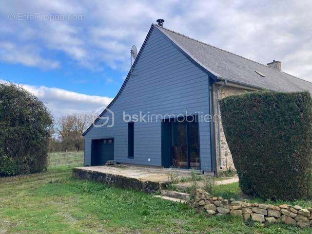 Maison à SAINT-OUEN-DES-TOITS