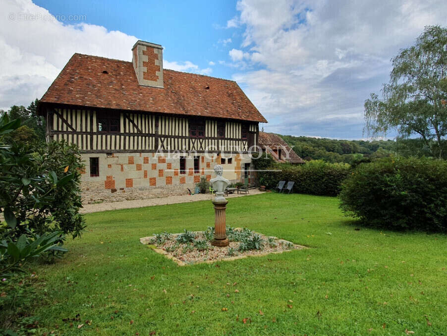 Maison à PONT-L'EVEQUE