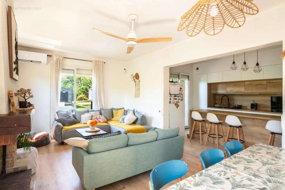 Maison T5 122 m² avec jardin + piscine à la Valentine 13012 - photo 3