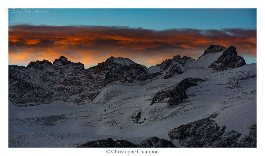 Commerce à HUEZ