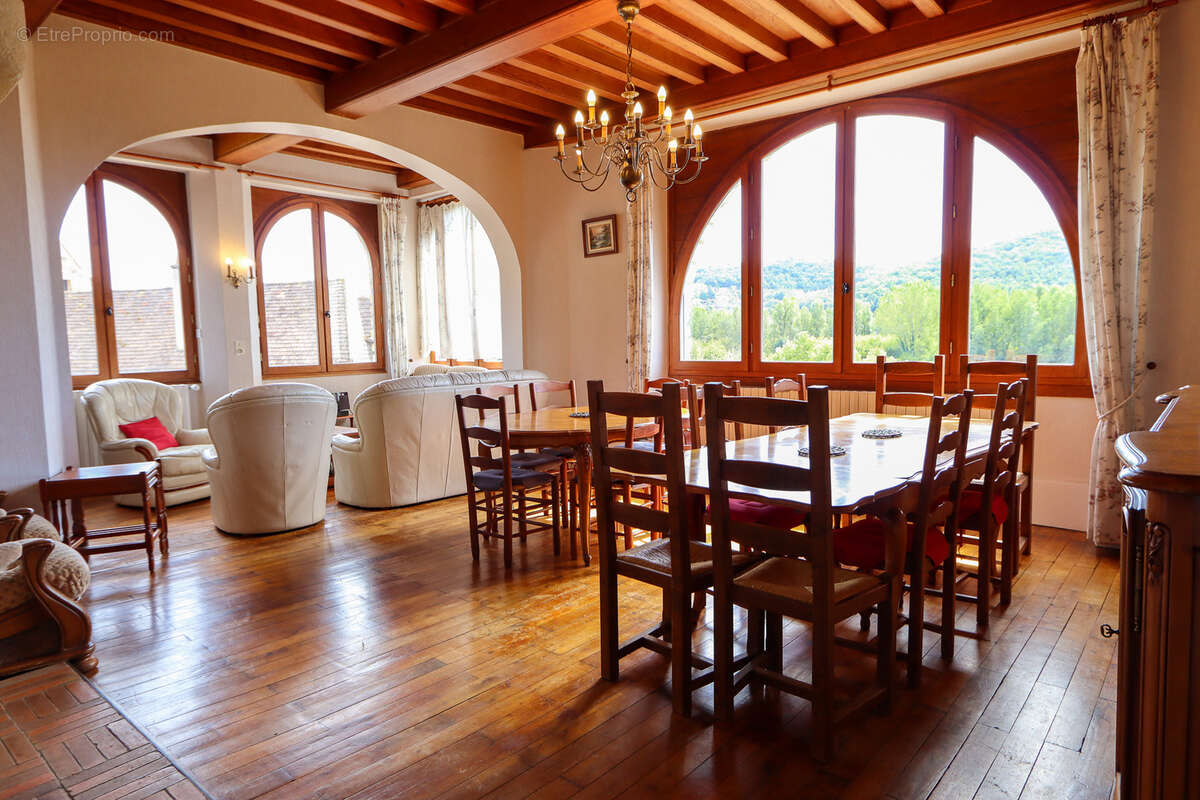 Maison à SAINT-VINCENT-DE-COSSE