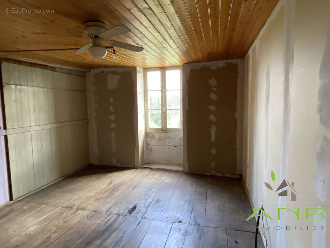 Maison à LE LINDOIS