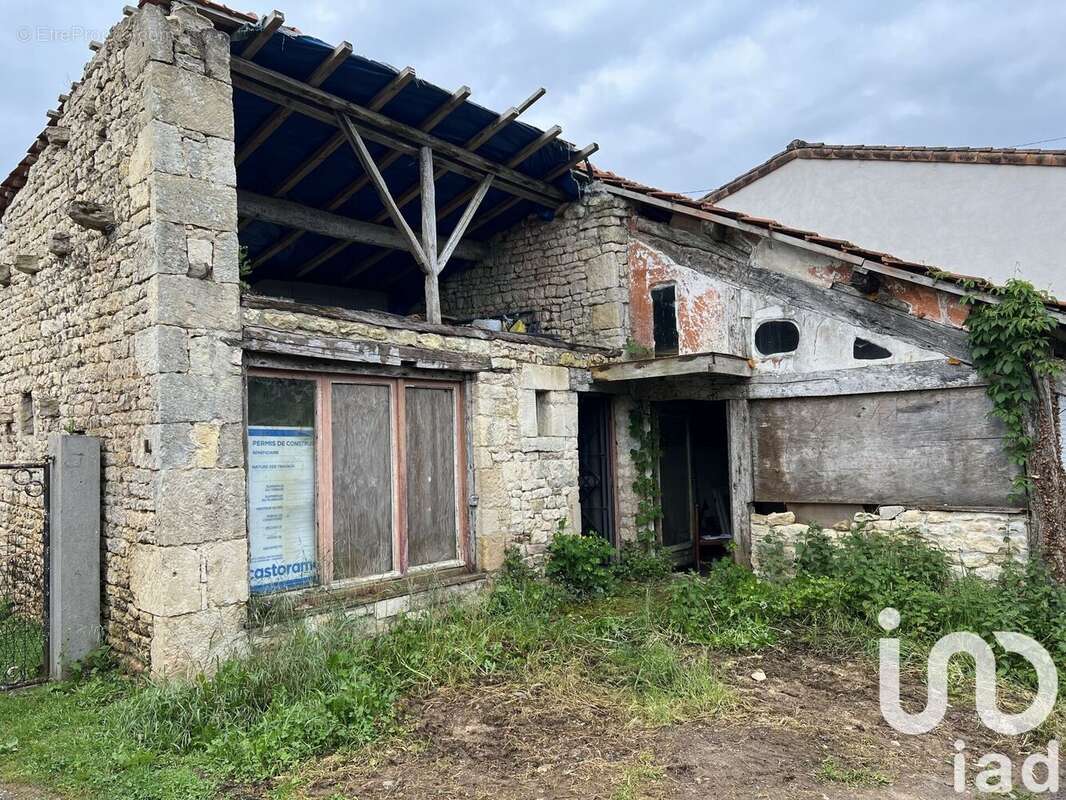 Maison 43 m² à La Chapelle-Pouilloux  - photo 8