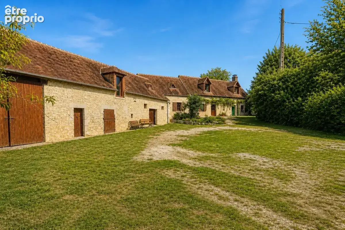 Maison de 10 pièces de 240 m² à Mayet - photo 2