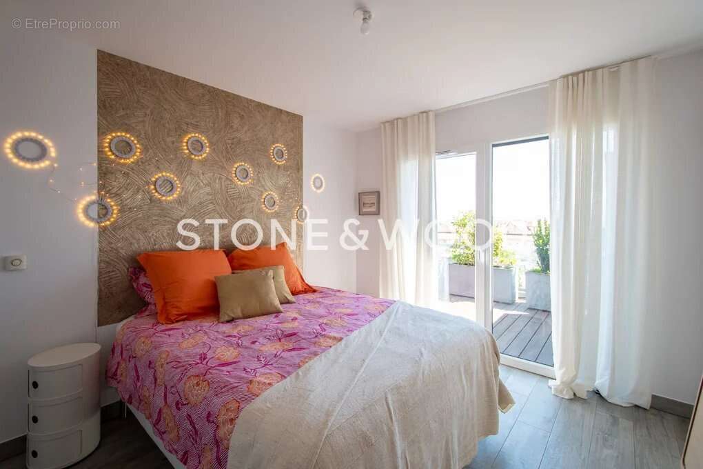 Appartement à THOIRY