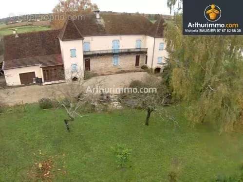 Maison à SAVIGNY-EN-REVERMONT