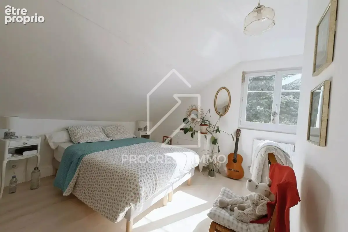 Maison familiale 5 chambres, 140m² sur 398m² - photo 5