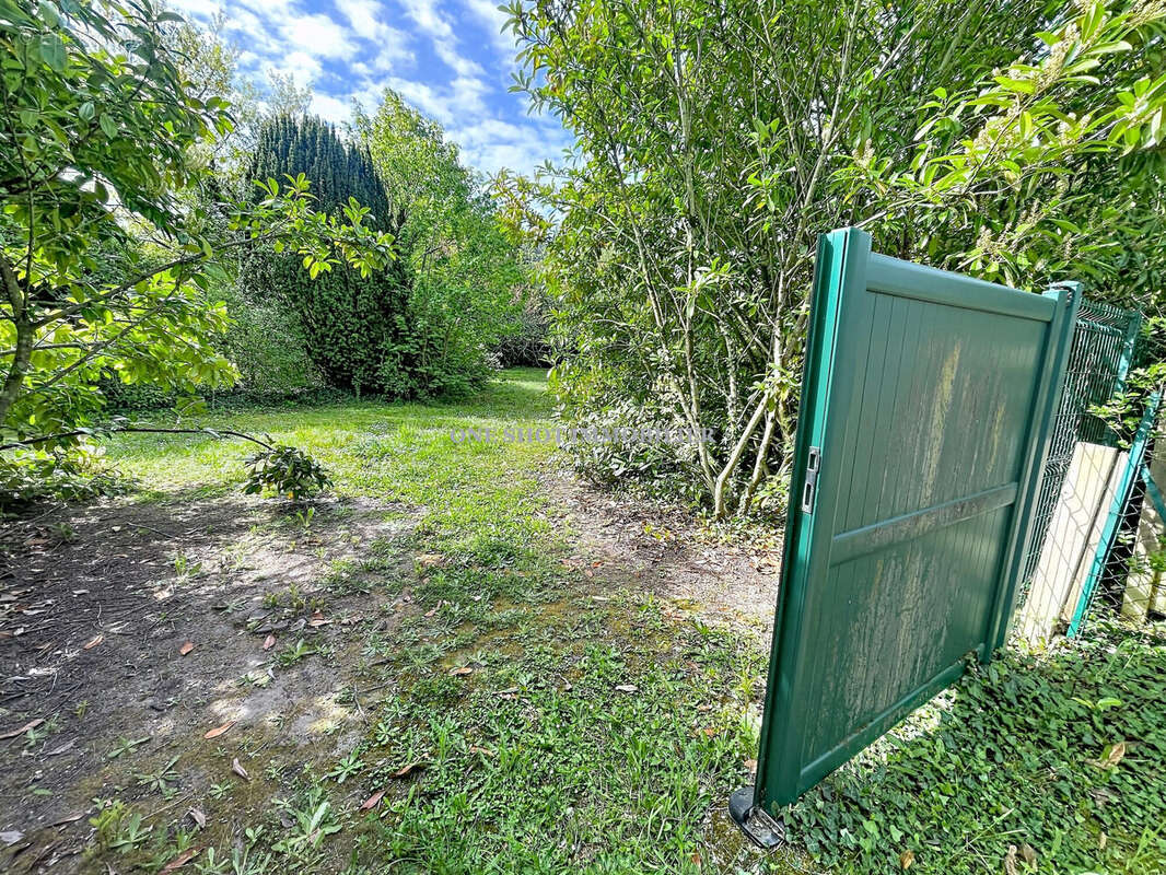 Terrain à ORLEANS