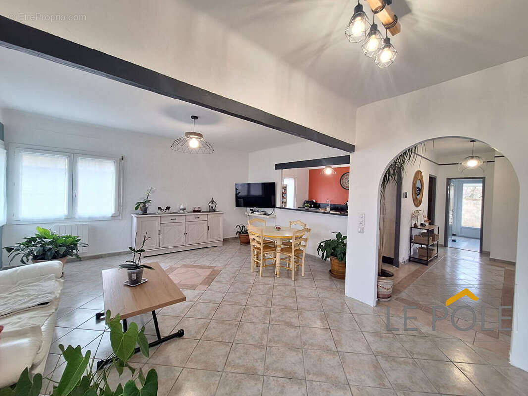 Appartement à BOLLENE