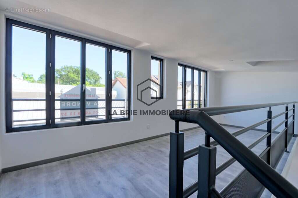 Appartement 85 m² à Montgeron  - photo 6