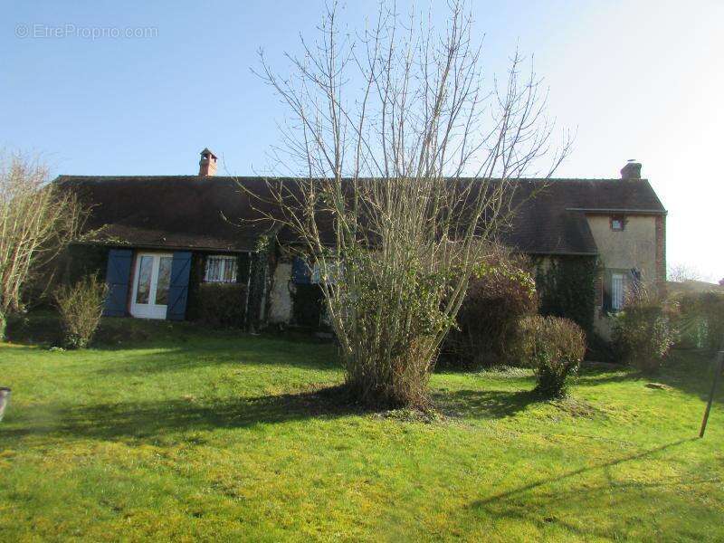 Maison à DAMPIERRE-SUR-AVRE