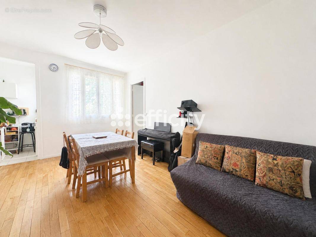 Appartement à PARIS-20E