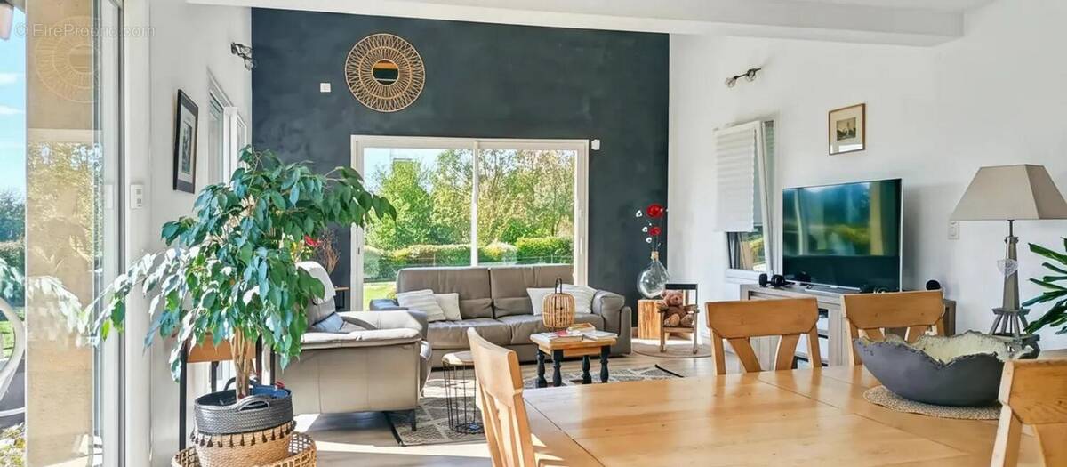 Maison à LA HAYE-DU-PUITS