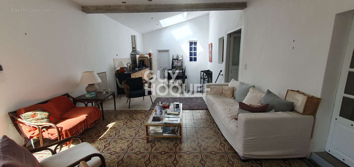 Maison d'exception avec garages, cave, local indépendant et parc arboré - photo 5