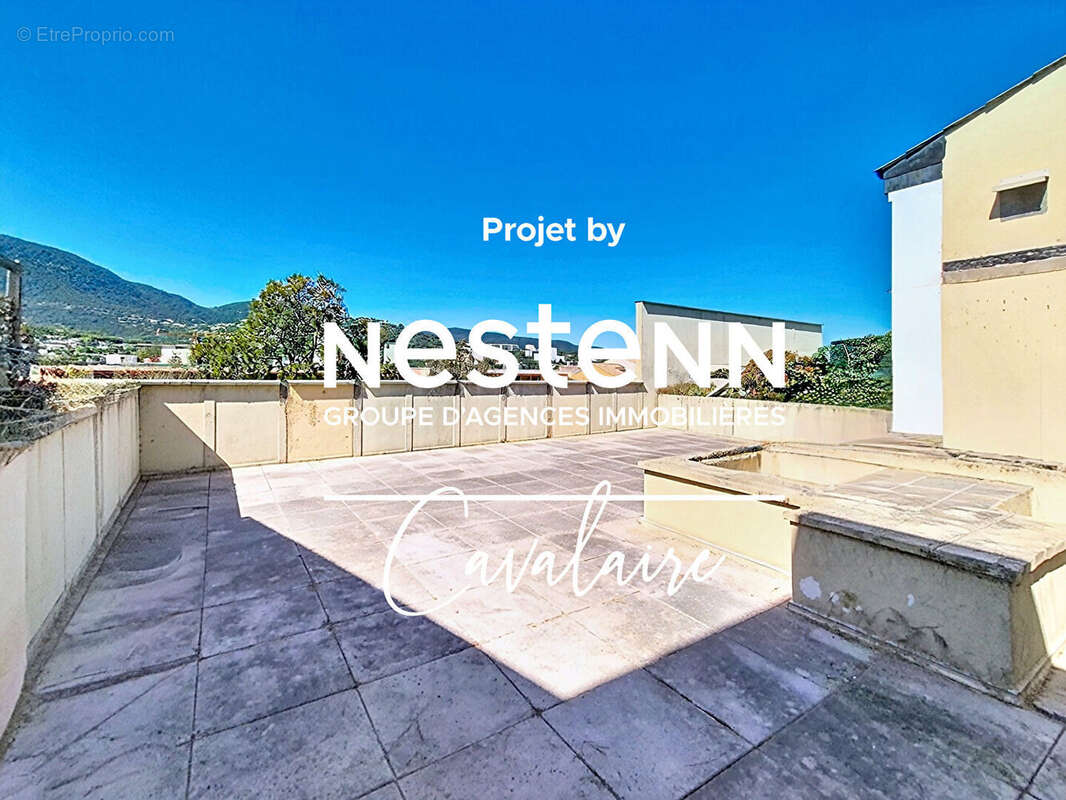 Coeur de ville Cavalaire-sur-Mer - 63 m² - Dernier étage - 2 chambres - 2 terrasses 75 m² et garage - photo 8