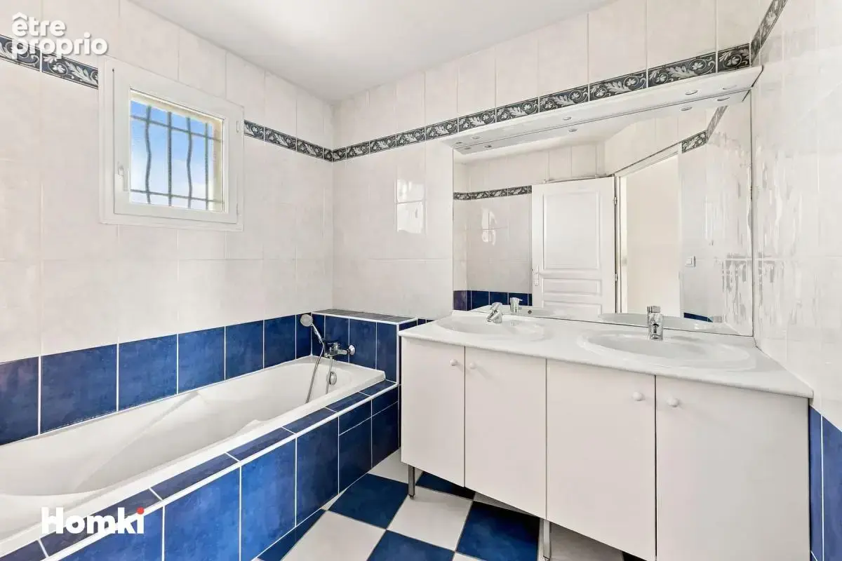 Maison/Villa T4 de 162 m² à Massieux 01600 - photo 18