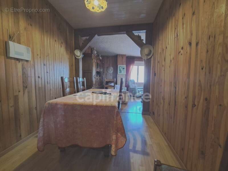 Appartement à CROUY