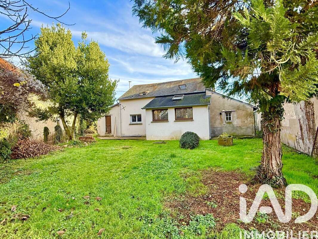 Photo 2 - Maison à ETRECHY