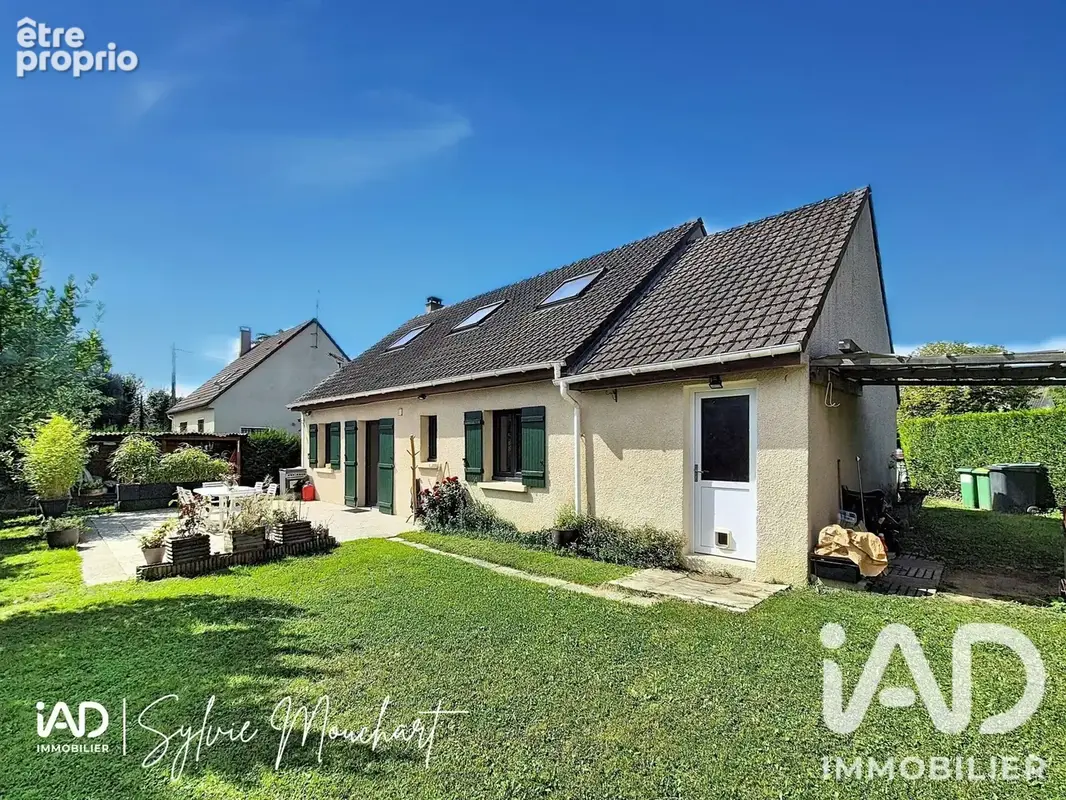 Photo 1 - Maison à LE MESNIL-SAINT-DENIS