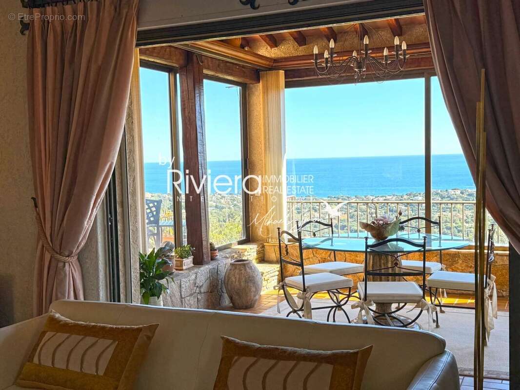 Maison à CAVALAIRE-SUR-MER