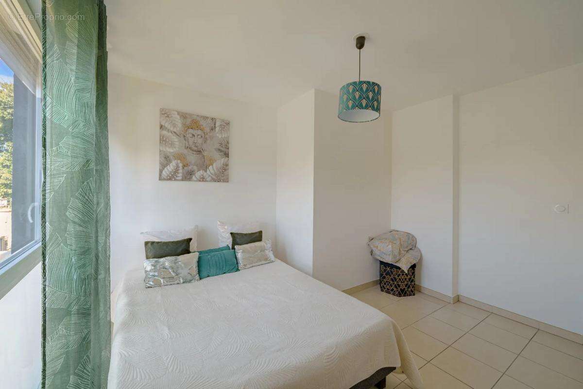 Appartement à MARSEILLE-13E