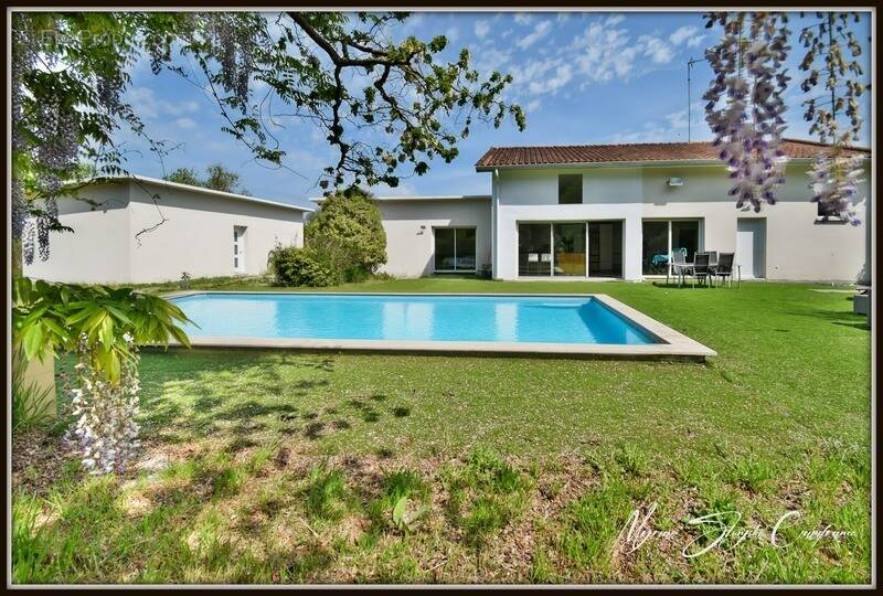 Maison à BENESSE-MAREMNE