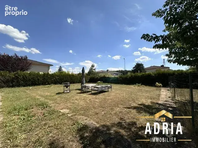 Photo Terrain à Uckange au prix de 120 000€