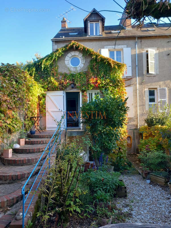 Maison ancienne 4 grandes Chambres - Quartier du Foix Blois - Bords de Loire - photo 2