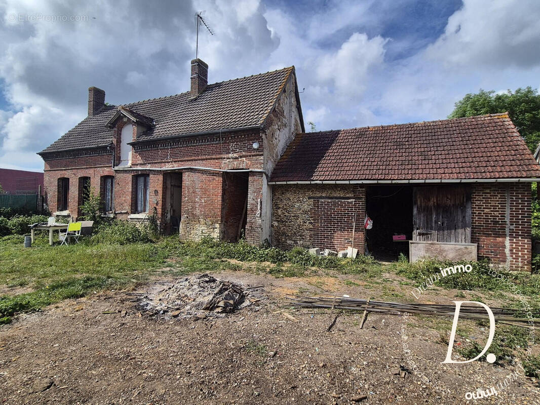 Maison à HEUBECOURT-HARICOURT