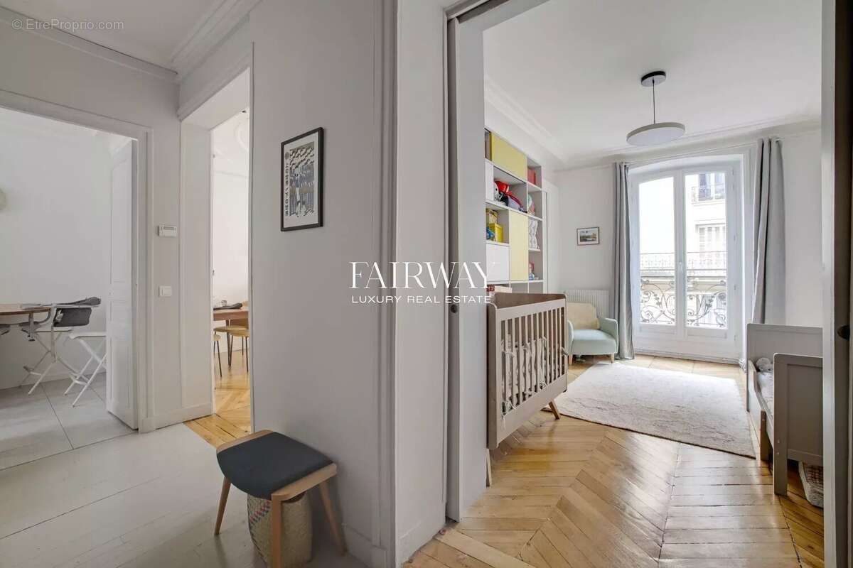 Appartement à PARIS-18E
