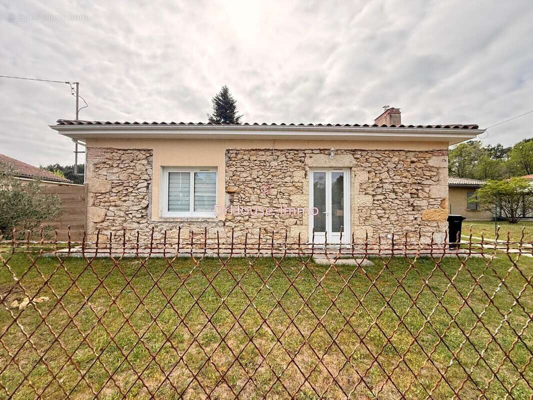 Maison à PRECHAC