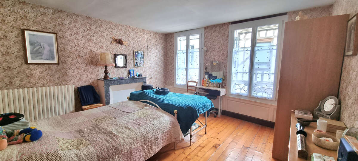 Appartement à BROU